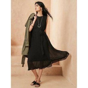 Banana Republic Black Pleated Tie-Waist Midi Dress Size M NWT